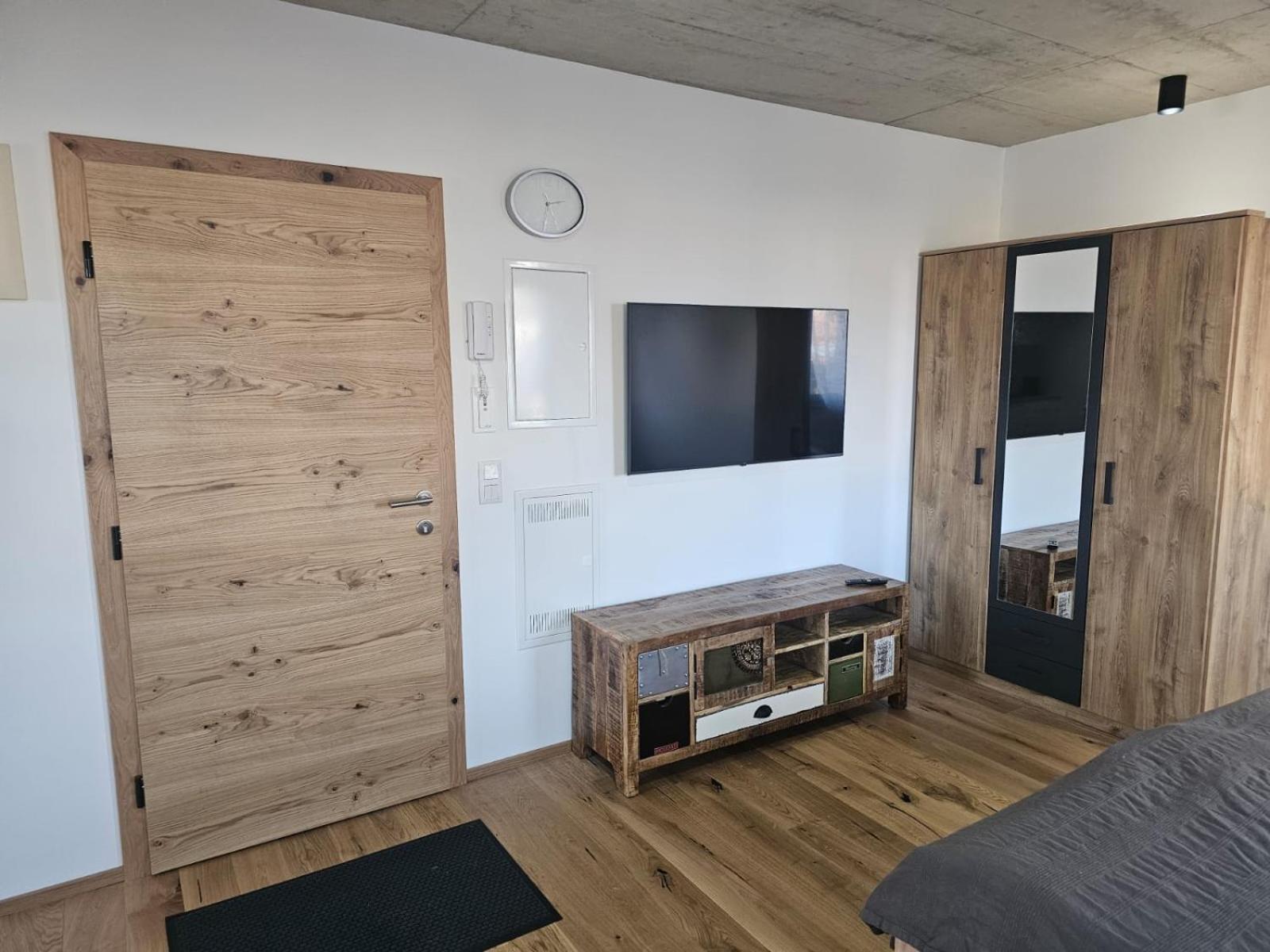 Hajdar & Merisa - Self Check-in 24h Apartment Mattighofen