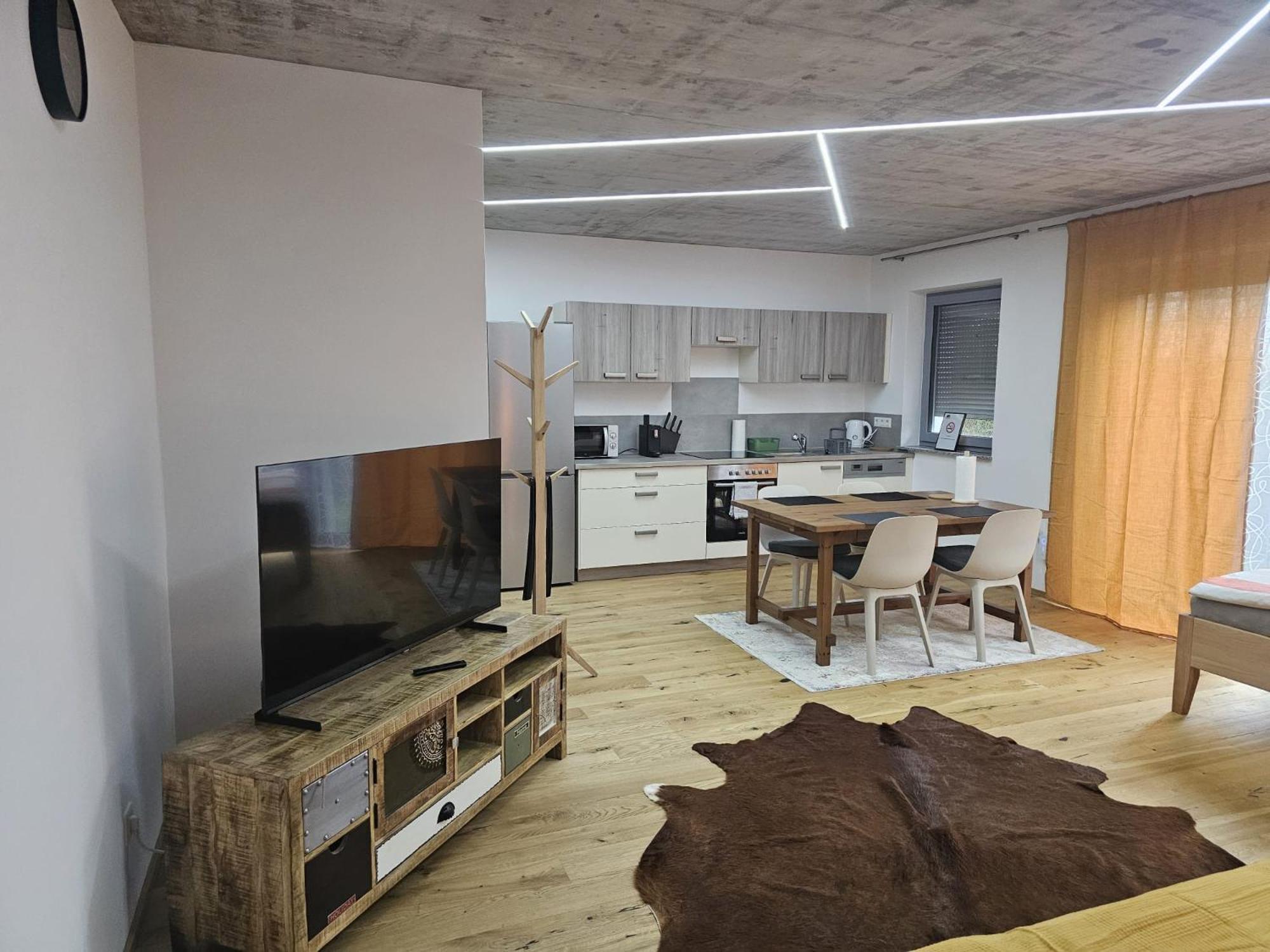 Hajdar & Merisa - Self Check-in 24h Apartment